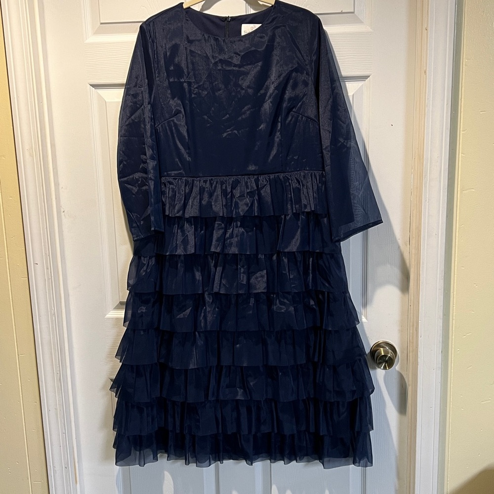 Dainty Jewell’s Lady in Ebony